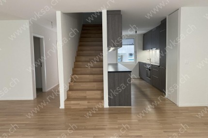 Appartement de 4.5 pièces, 116.7 m2, à Peseux Appartement de 4.5 pièces, 116.7 m2, à Peseux - Séjour